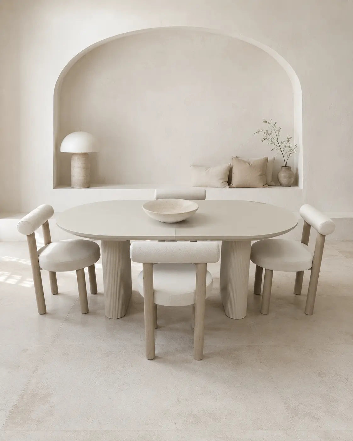 Pack Iris + Soltis – Table à manger extensible crème + 4 chaises velours blanc cassé Rêve de Chic